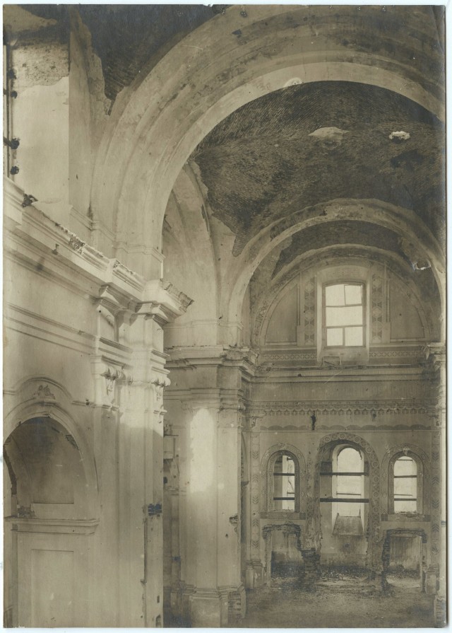 Інтер’єр в домініканському костелі, 1920-ті рр.